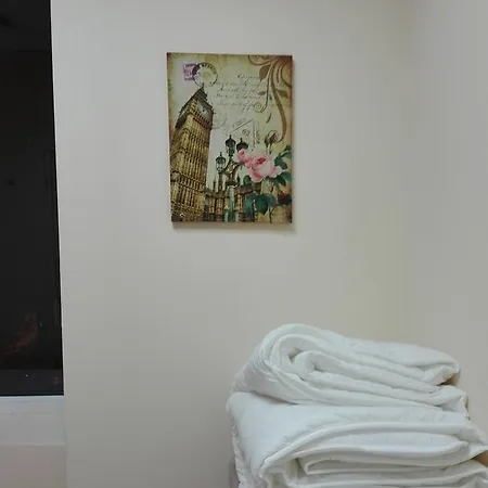 Dolomites Hostel *